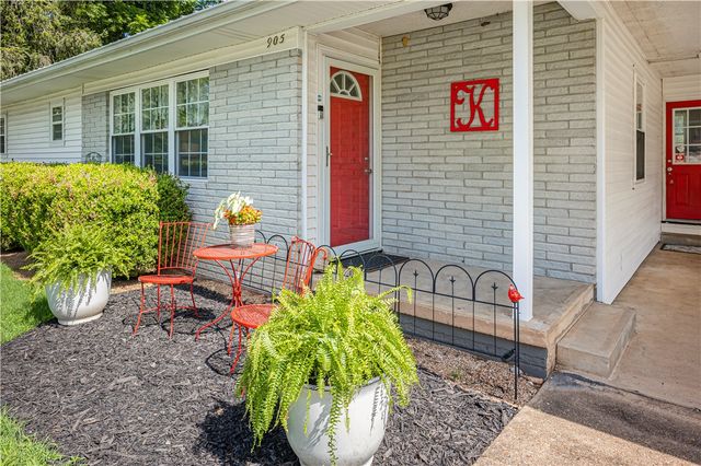 905 Sunset Lane, Harrison, AR 72601