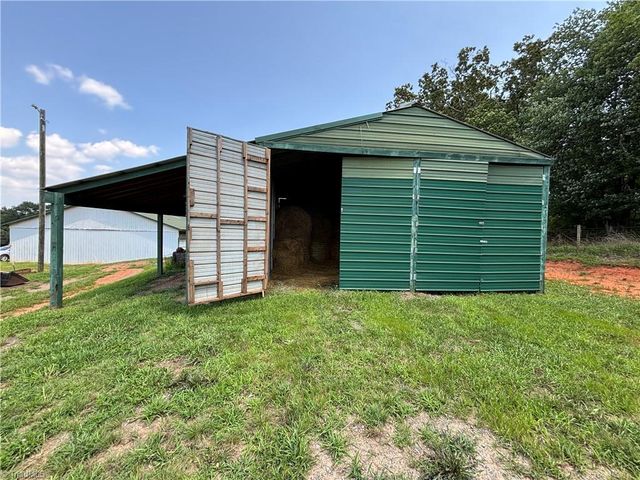 300 Tom Hunter Road, Pilot Mountain, NC 27041