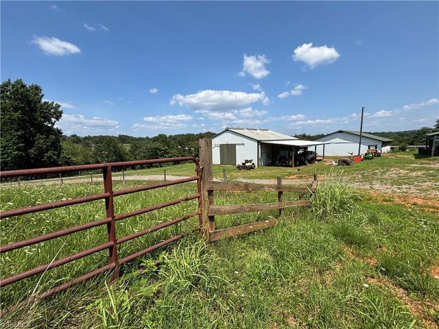 300 Tom Hunter Road, Pilot Mountain, NC 27041