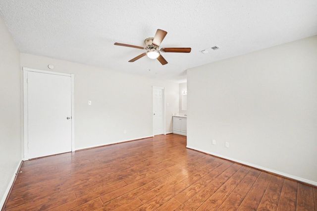 18511 Sweetmeadow Drive, Spring, TX 77379