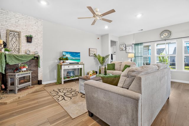 1359 Locals Street, Summerville, SC 29485