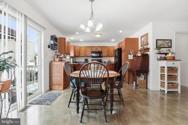 390 PEBBLE BEACH DR, Mount Wolf, PA 17347