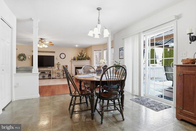 390 PEBBLE BEACH DR, Mount Wolf, PA 17347