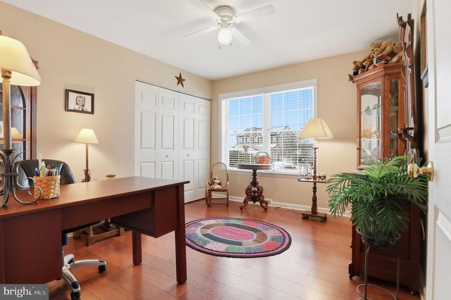 390 PEBBLE BEACH DR, Mount Wolf, PA 17347