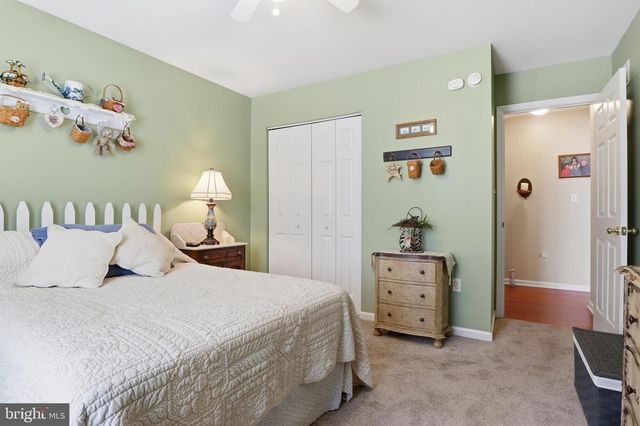 390 PEBBLE BEACH DR, Mount Wolf, PA 17347