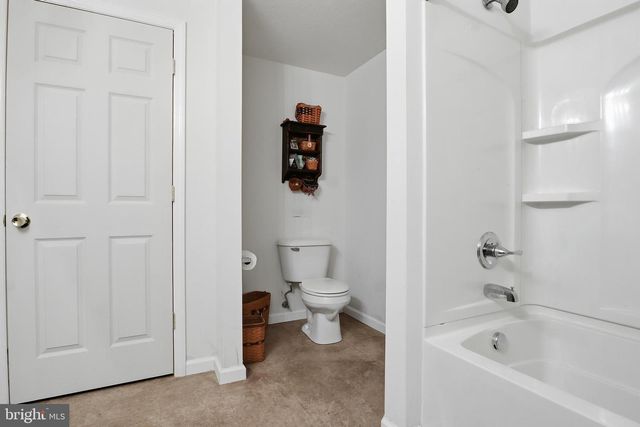 390 PEBBLE BEACH DR, Mount Wolf, PA 17347