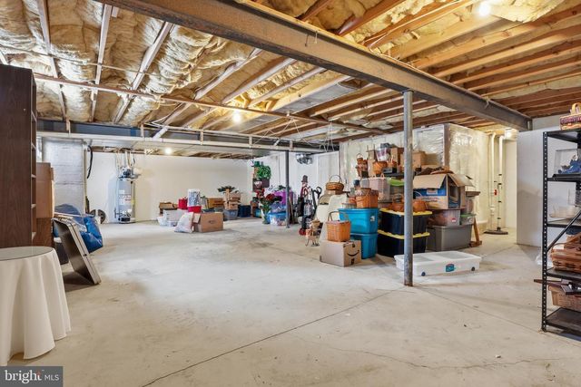 390 PEBBLE BEACH DR, Mount Wolf, PA 17347