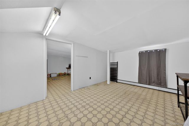 5 Miller Place, Poughkeepsie, NY 12601