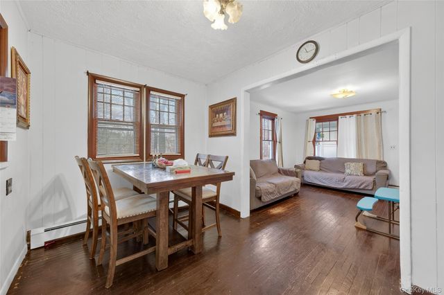 5 Miller Place, Poughkeepsie, NY 12601