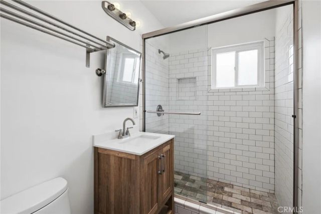 241 E 21st Street, Costa Mesa, CA 92627