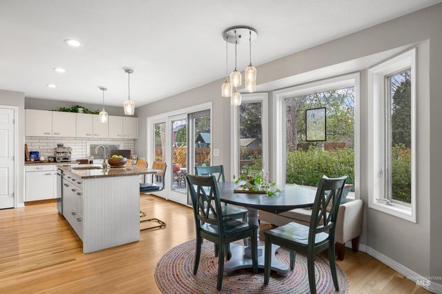 10723 W Barnsdale Ct, Boise, ID 83713