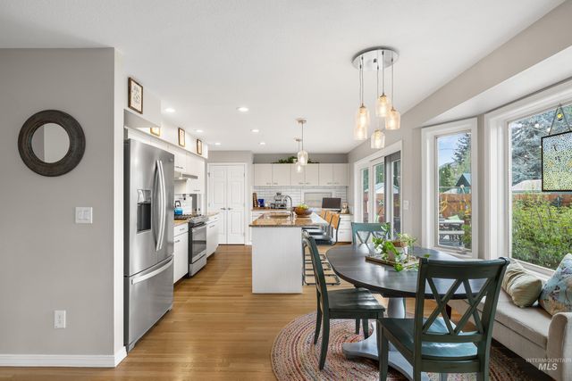 10723 W Barnsdale Ct, Boise, ID 83713