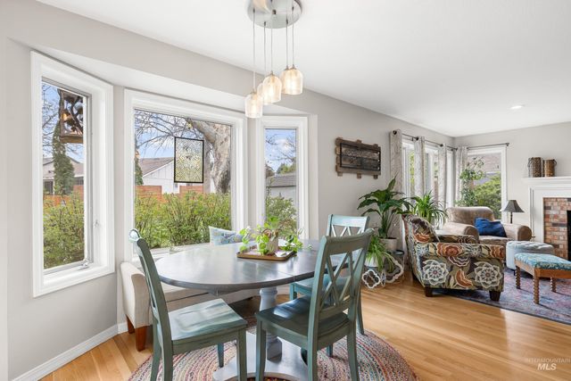 10723 W Barnsdale Ct, Boise, ID 83713