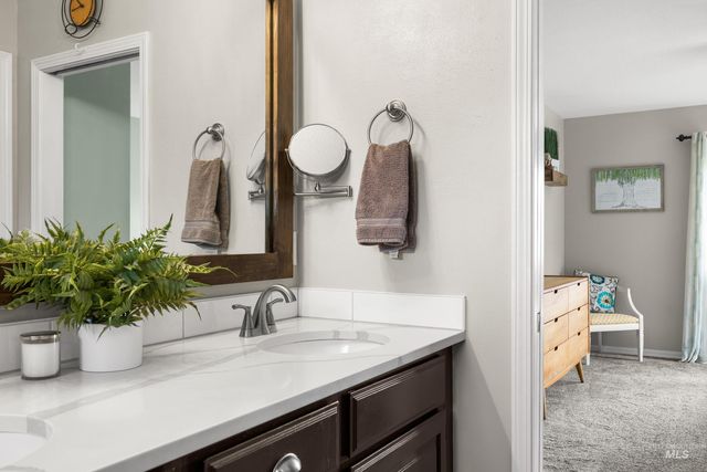 10723 W Barnsdale Ct, Boise, ID 83713