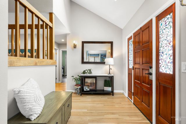 10723 W Barnsdale Ct, Boise, ID 83713