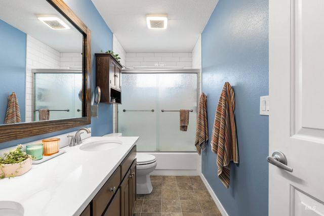 10723 W Barnsdale Ct, Boise, ID 83713