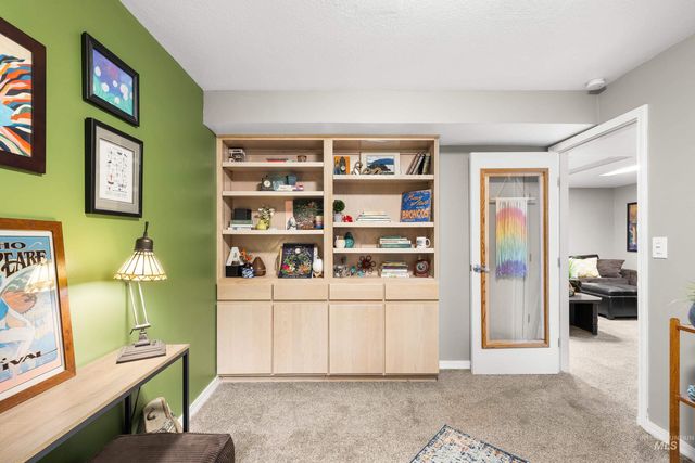 10723 W Barnsdale Ct, Boise, ID 83713