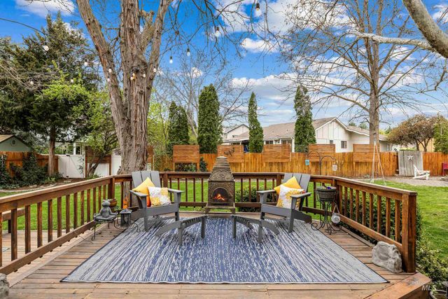 10723 W Barnsdale Ct, Boise, ID 83713