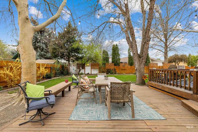 10723 W Barnsdale Ct, Boise, ID 83713