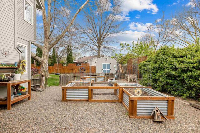 10723 W Barnsdale Ct, Boise, ID 83713