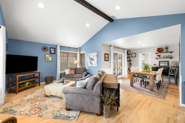 10723 W Barnsdale Ct, Boise, ID 83713