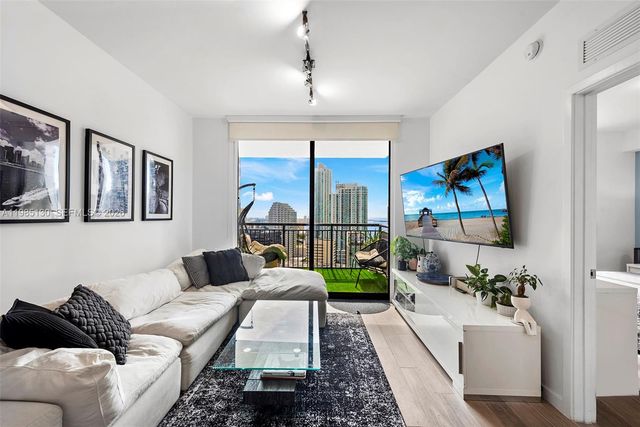 999 SW 1st Ave 2908, Miami, FL 33130