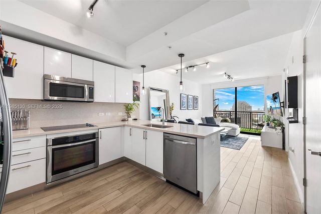 999 SW 1st Ave 2908, Miami, FL 33130