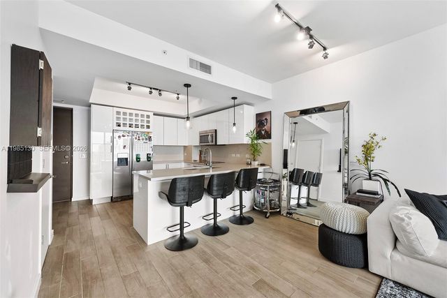 999 SW 1st Ave 2908, Miami, FL 33130