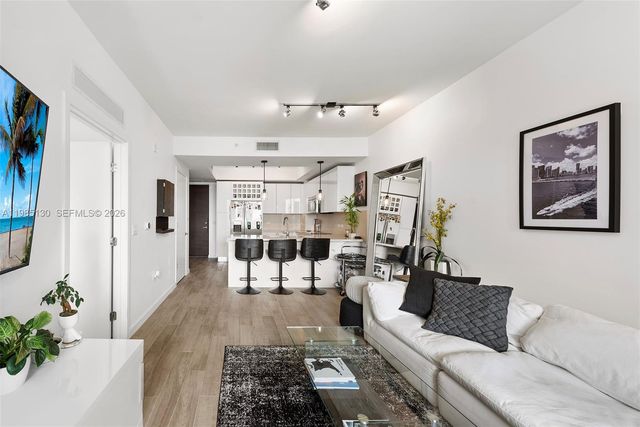 999 SW 1st Ave 2908, Miami, FL 33130