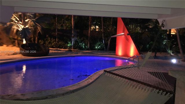 3596 Main Highway, Miami, FL 33133