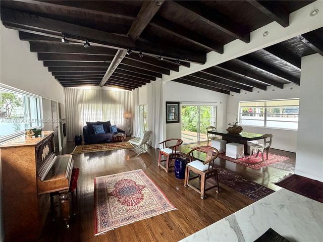 3596 Main Highway, Miami, FL 33133