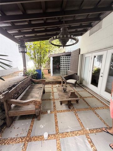 3596 Main Highway, Miami, FL 33133