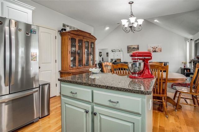 16963 Auburn Court, Bonner Springs, KS 66012