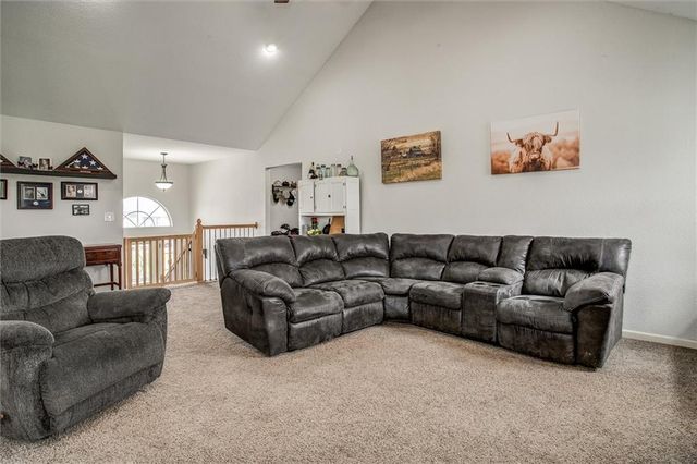 16963 Auburn Court, Bonner Springs, KS 66012