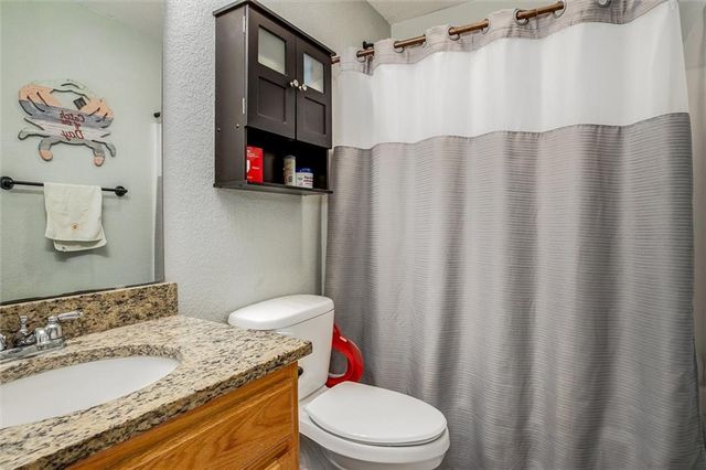 16963 Auburn Court, Bonner Springs, KS 66012