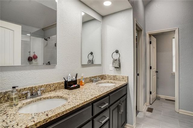 16963 Auburn Court, Bonner Springs, KS 66012