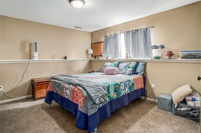 16963 Auburn Court, Bonner Springs, KS 66012