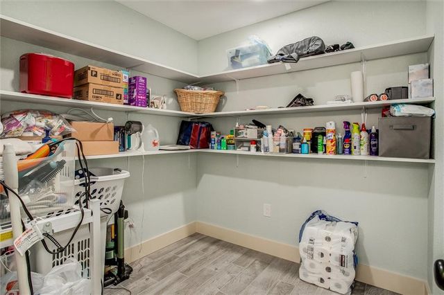 16963 Auburn Court, Bonner Springs, KS 66012