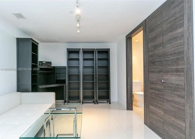 495 Brickell Ave 703, Miami, FL 33131