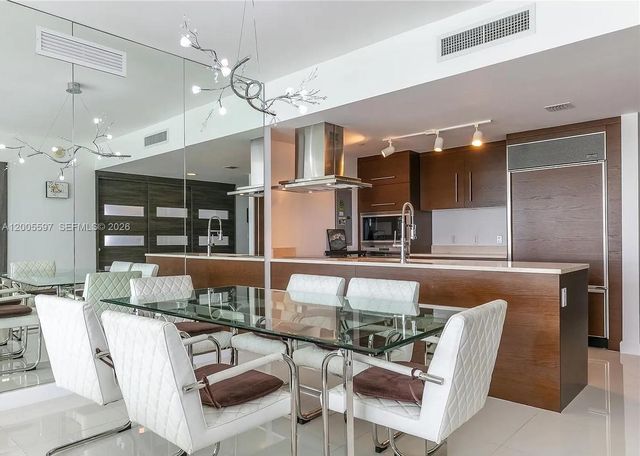 495 Brickell Ave 703, Miami, FL 33131