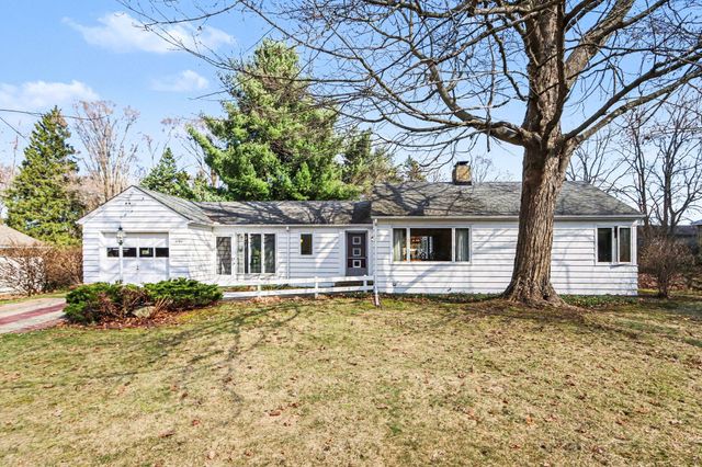 3784 Jennings Drive, Kalamazoo, MI 49048