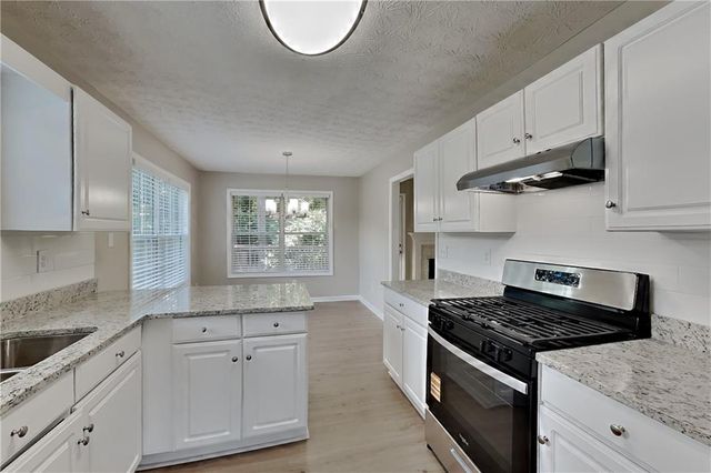 1400 Stampmill Way, Lawrenceville, GA 30043