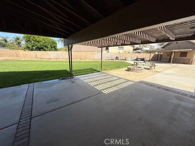 19534 Kiningham Drive, Bloomington, CA 92316