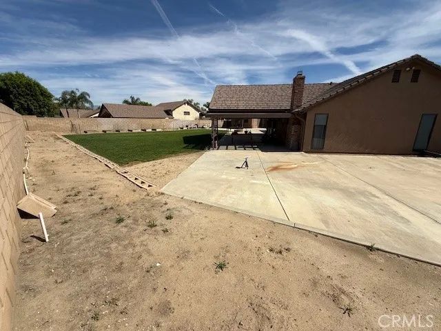 19534 Kiningham Drive, Bloomington, CA 92316