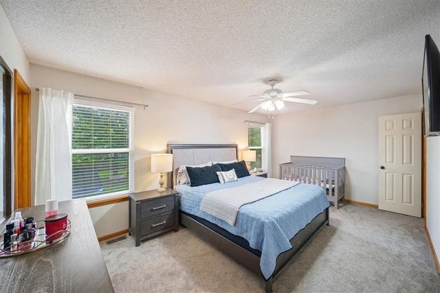 300-B N Buchanan Street, Olathe, KS 66061