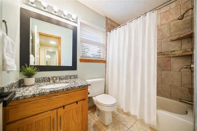 300-B N Buchanan Street, Olathe, KS 66061
