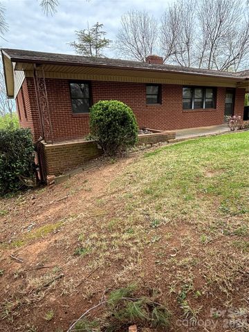 819 N Piedmont Avenue, Kings Mountain, NC 28086