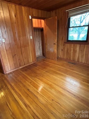 819 N Piedmont Avenue, Kings Mountain, NC 28086