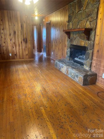 819 N Piedmont Avenue, Kings Mountain, NC 28086