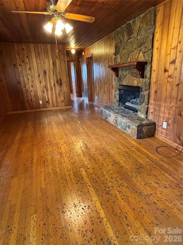 819 N Piedmont Avenue, Kings Mountain, NC 28086